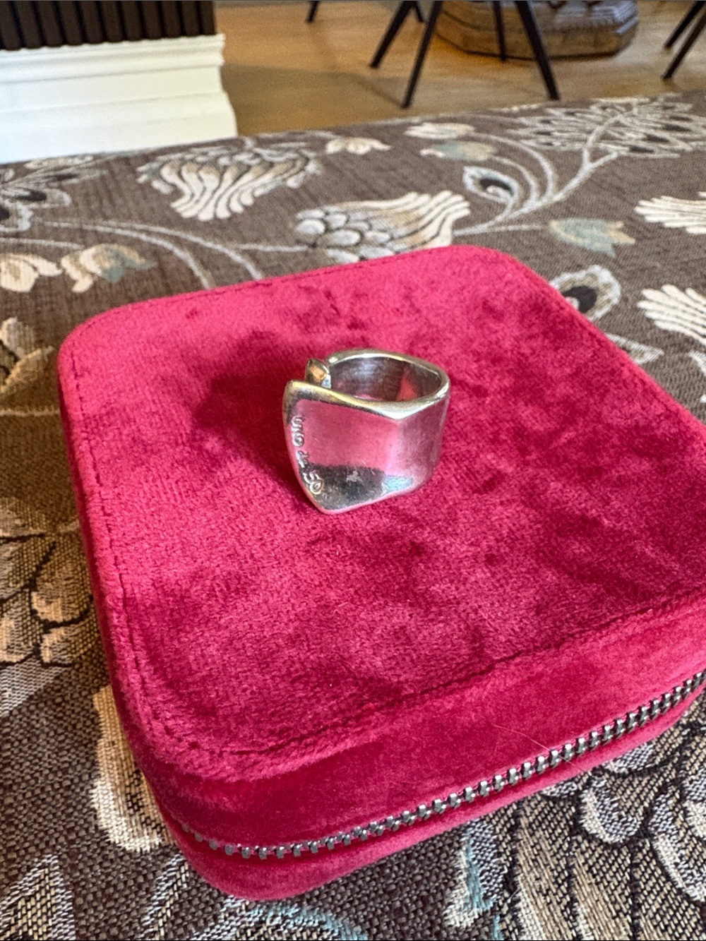 Uno de 50 silver plated ring
